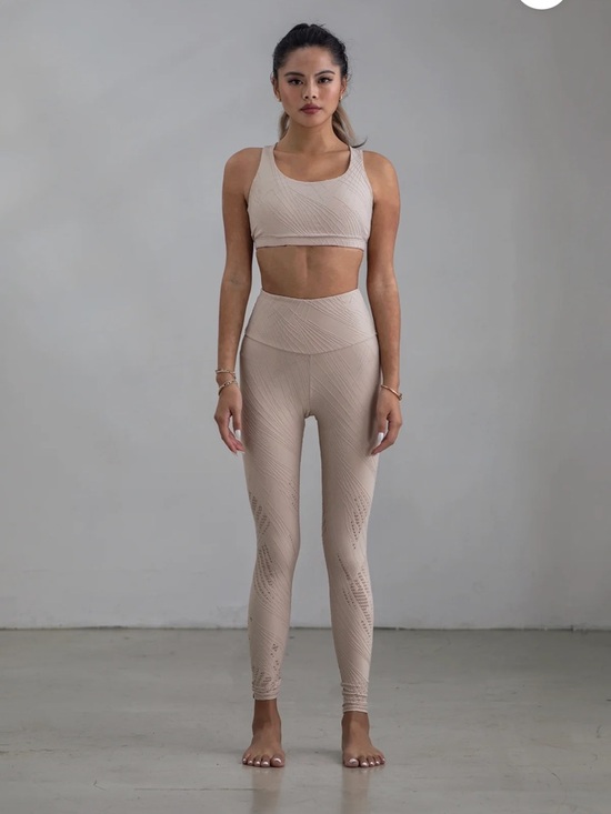 Onzie Pants - Onzie The Selenite Midi Leggings in Nude Beige